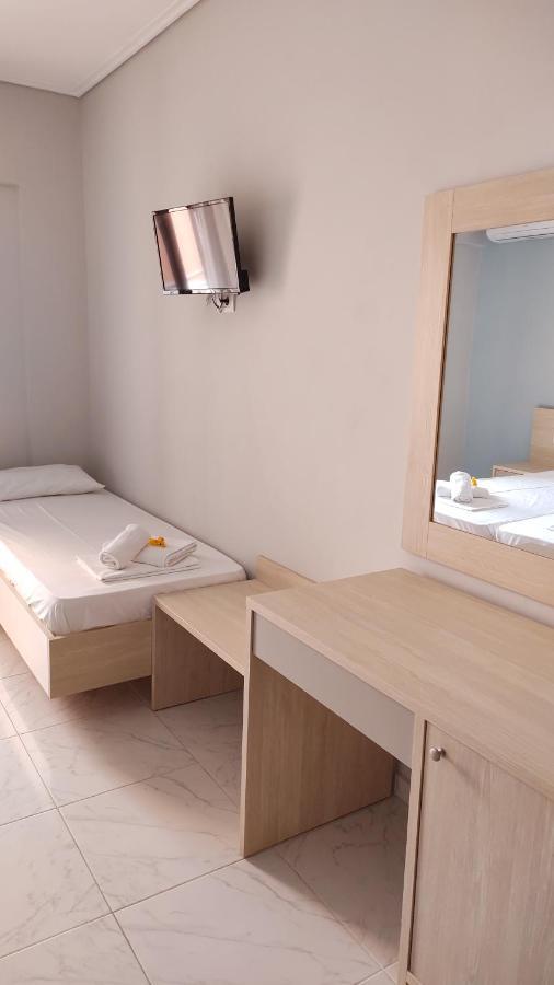 Delfini Hotell Nydrí Eksteriør bilde